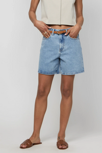 EMMERSON HIGH RISE LONG SHORTS | LIGHT WORN