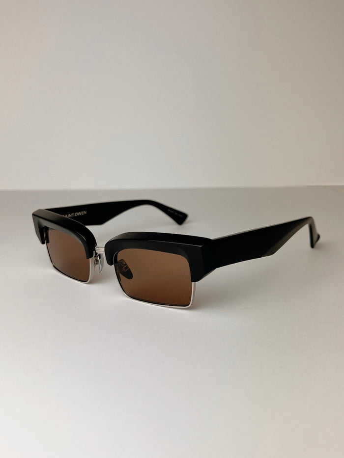 GRACE | BLACK \\ BROWN