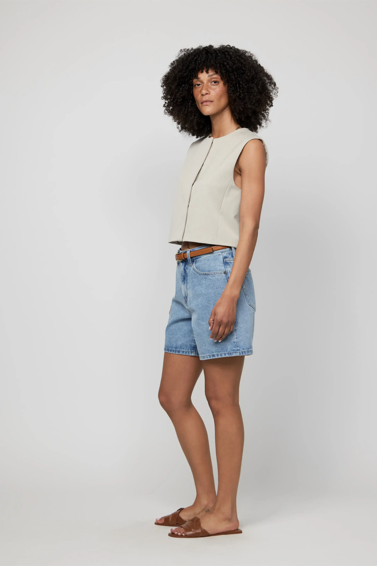 EMMERSON HIGH RISE LONG SHORTS | LIGHT WORN
