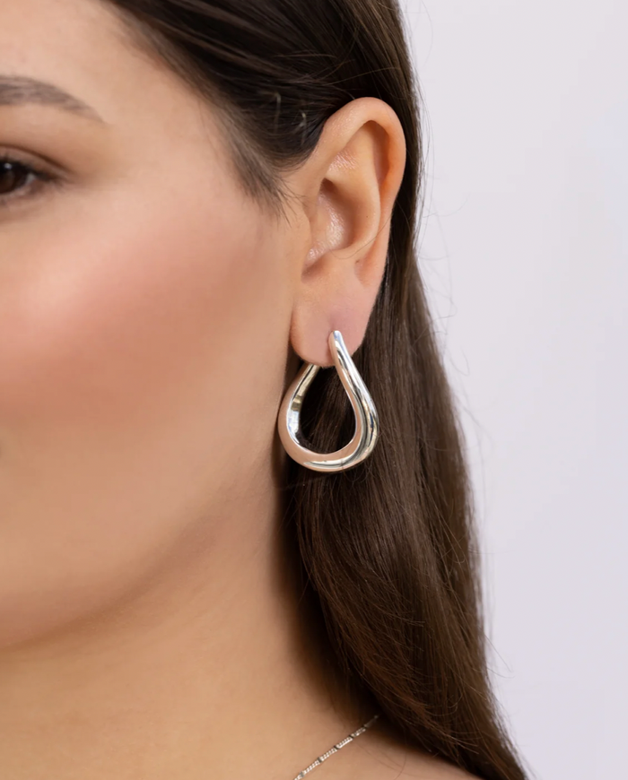 DIANA HOOPS | SILVER