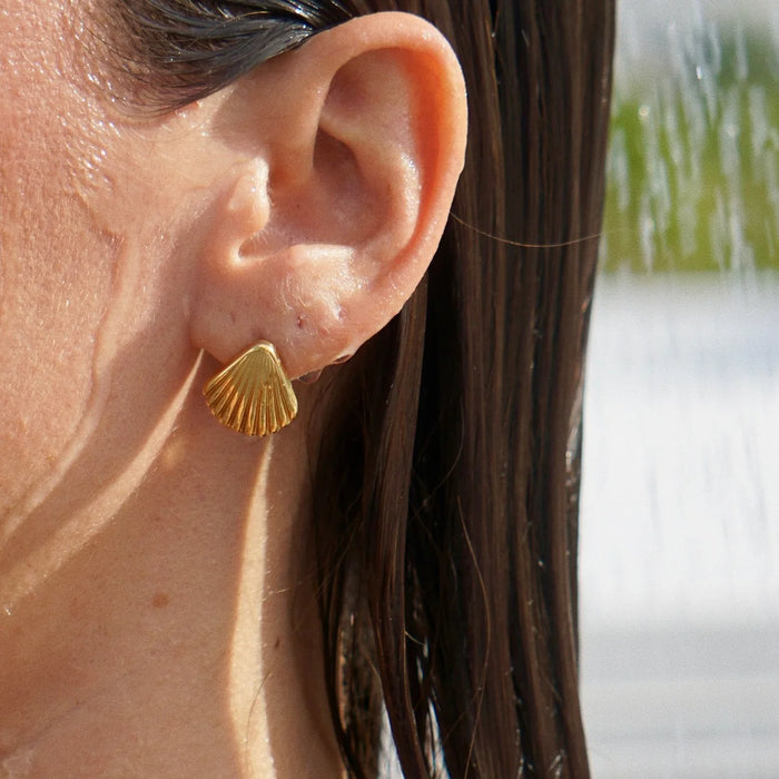 LIBBY SHELL DROP EARRING